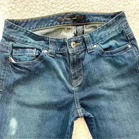 Calvin Klein Modern Flare Midrise Faded Stretch Embroidered Jeans Size 6 - Picture 8 of 15